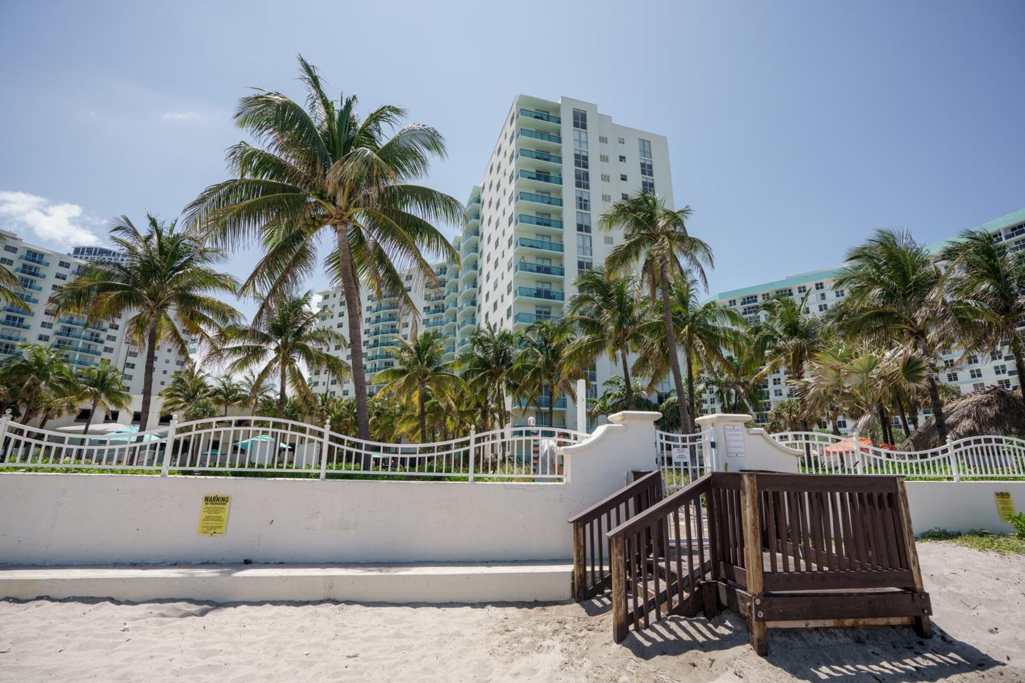 Modern 1 Bdr Oceanview With Direct Beach Access! Hollywood Zewnętrze zdjęcie