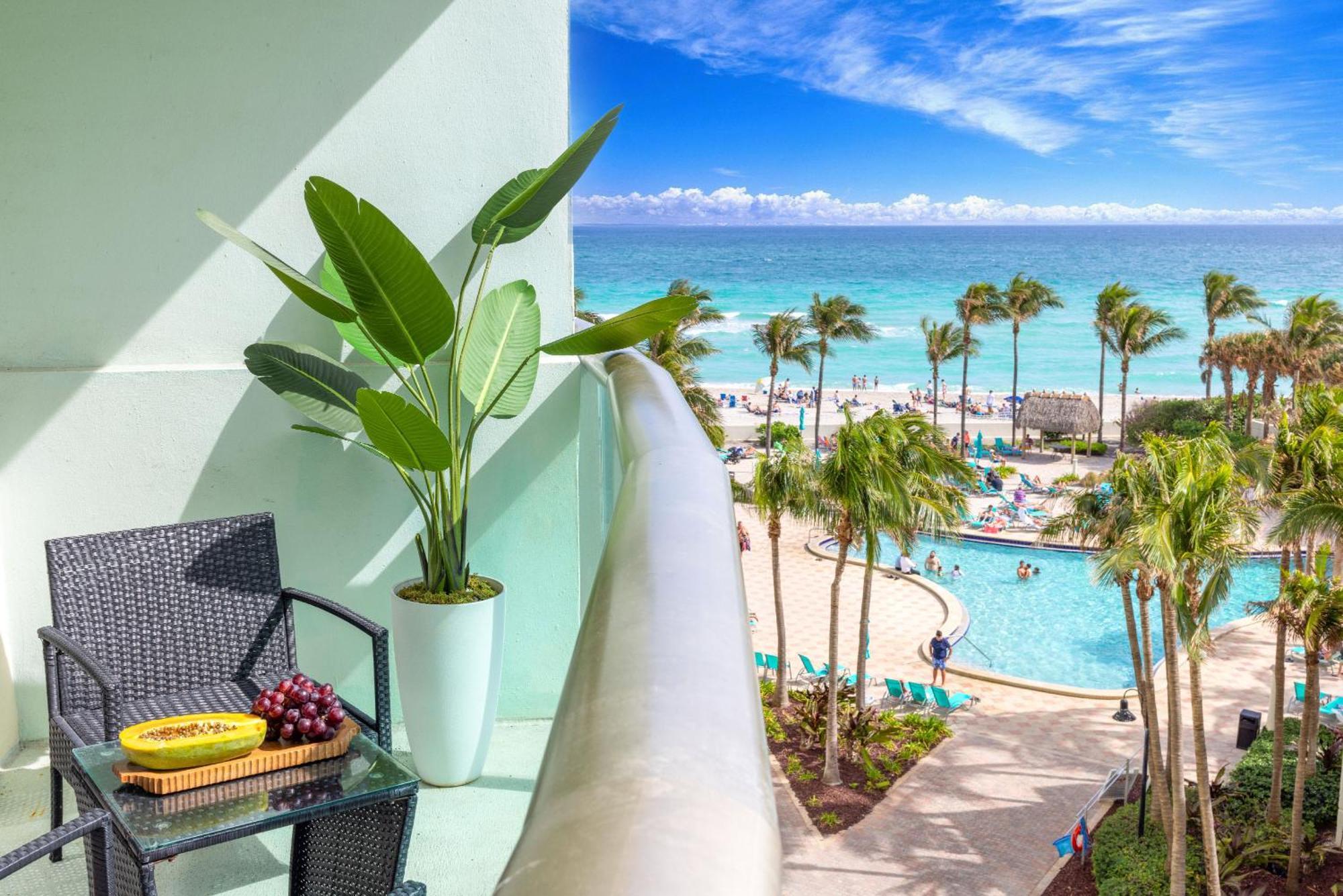 Modern 1 Bdr Oceanview With Direct Beach Access! Hollywood Zewnętrze zdjęcie